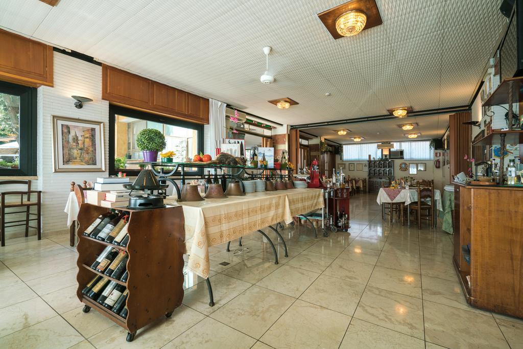 Hotel Ristorante Stella باليسترينا المظهر الخارجي الصورة